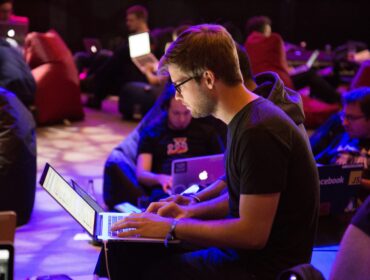 Утечки данных Facebook 2022: история и полная хронология