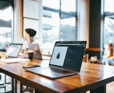 10 лучших краудфандинговых сайтов для привлечения финансирования в 2022 году