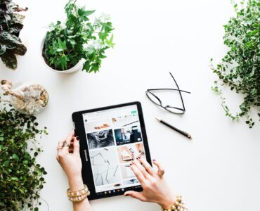 ConvertKit или AWeber или MailChimp