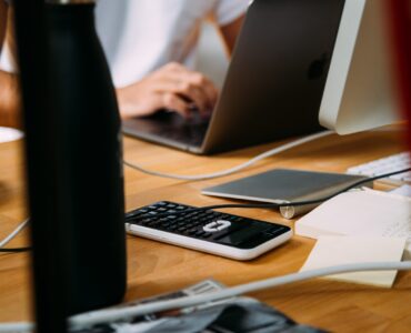 Как остановить DDoS-атаки на WordPress без технических знаний