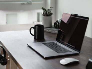 11 лучших инструментов мониторинга СМИ для управления брендом