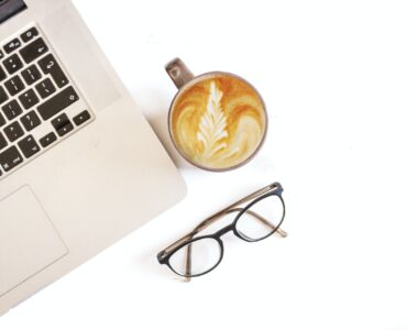 Обзор Semrush vs Ahrefs: какой инструмент SEO лучше в 2022 году?