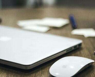 Как найти генерирующие трафик идеи для записей в блоге с помощью Semrush