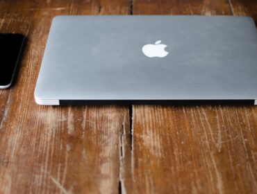 17 лучших приложений Shopify для магазинов одежды в 2022 году